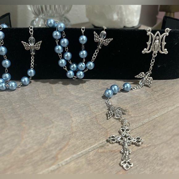 Handmade Baby Blue Pearl Rosary with Beaded Angel Mysteries - Picture 1 of 4